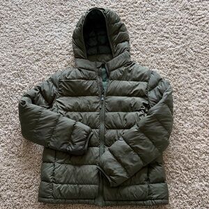 Uniqlo Kids Olive Green Puffer nylon Jacket size 13